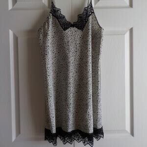 VTG Amaretta Beige Floral Satin Babydoll Slip Dress Pjs Fits S / M Black Lace
